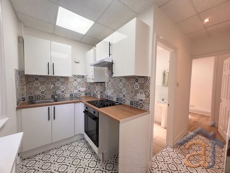 To Let – Studio Apartment, St. Lukes Road, Southport – Ground Floor - Photo 3
