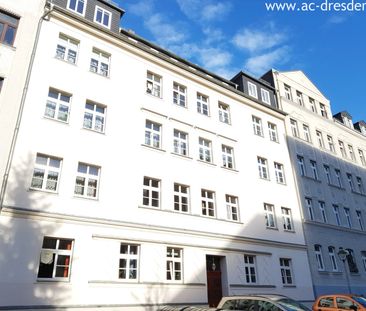 Ansprechende 2-Raum-Wohnung mit Balkon in einem sanierten Gründerze... - Foto 2