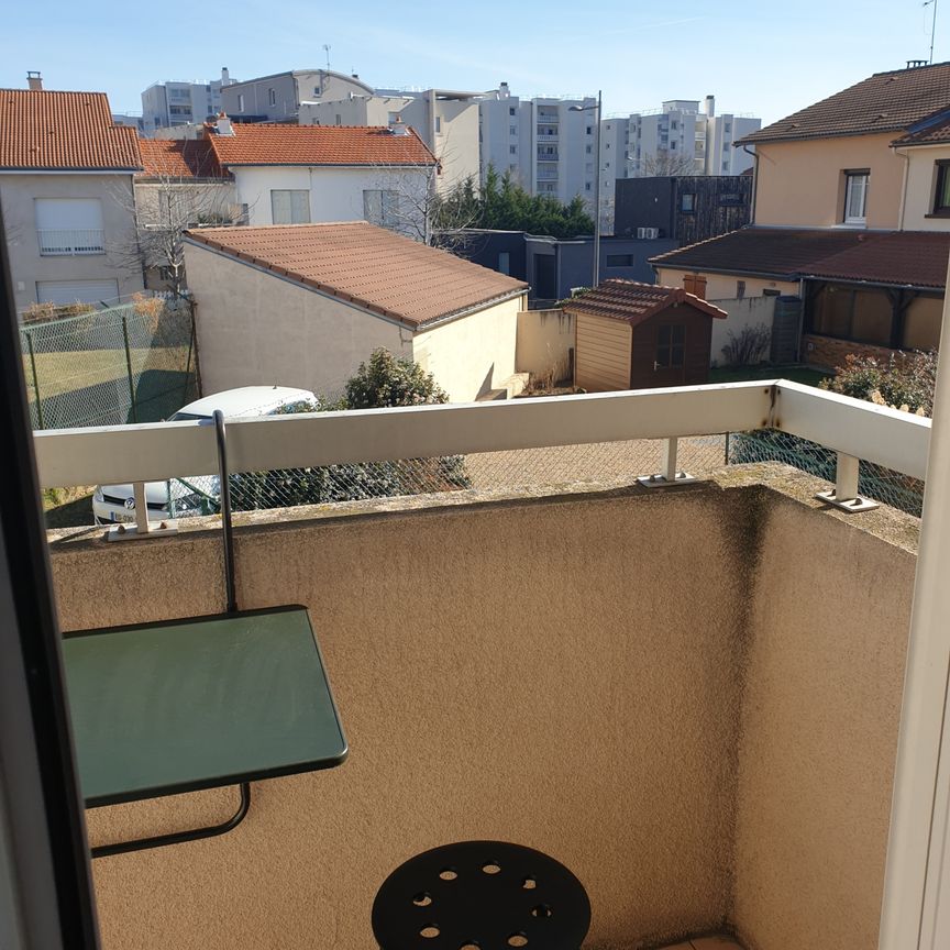 Location Appartement 1 pièce 20m² CLERMONT FERRAND 63000 - Photo 1