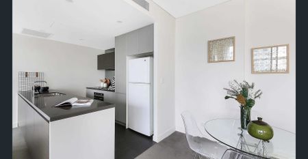 FOR LEASE – 507F/34 Rothschild Avenue, Rosebery NSW 2018 Modern 2-Bedroom Apartment | Prime Location | Option for Furnished or Unfurnished - Photo 4