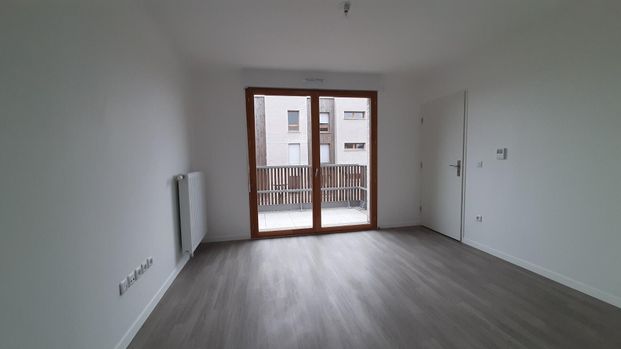 location Appartement T2 DE 39.7m² À BUSSY ST GEORGES - Photo 1