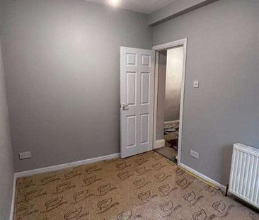 Church Street, Longwood, HD3 - Photo 4