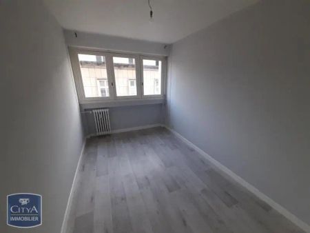 Appartement à louer 5 pièces 86.69m² - Photo 3