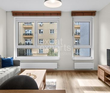 Príjemný, svetlý 3i byt 74m2, s A/C, balkónom a parkovaním, STEIN - Photo 1