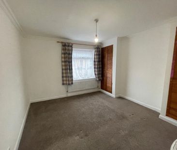 2 Bed Terraced House, Mitcham Road, CR0 - Photo 3