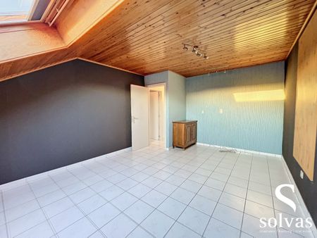 Halfopen bebouwing met 3 slaapkamer in rustige buurt - Foto 3