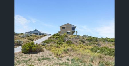 Two Story Home with Stunning Ocean Views!! - Photo 4