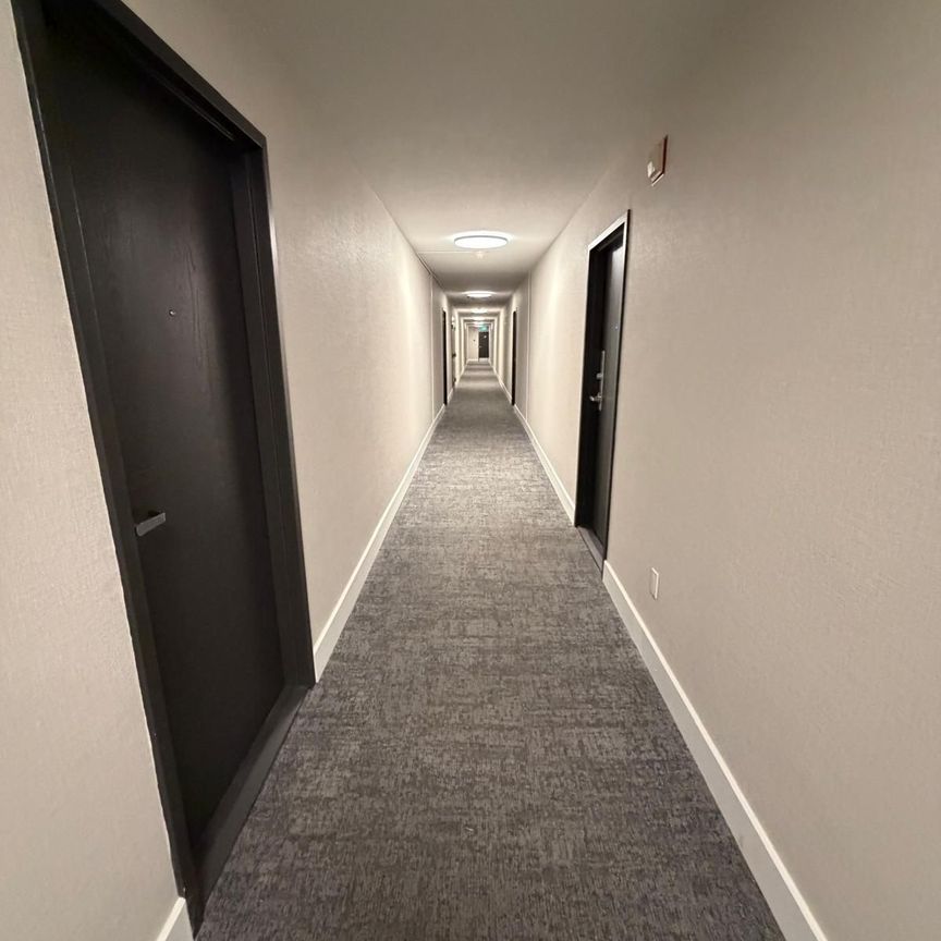 For Lease - 2929 AQUITAINE Avenue Unit# 1001, Mississauga, Ontario - Photo 1