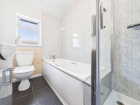 3 bedroom terraced house to rent - Photo 4