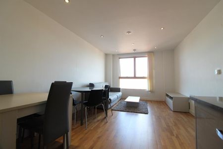 2 bedroom apartment to rent - Photo 2