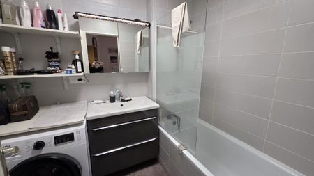 Location Appartement 2 pièces 45m² ANGERS 49100 - Photo 2