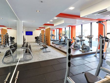 Apt 12, Piccadilly Residence - Photo 4