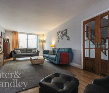 3 bedroom semi-detached house to rent - Photo 5