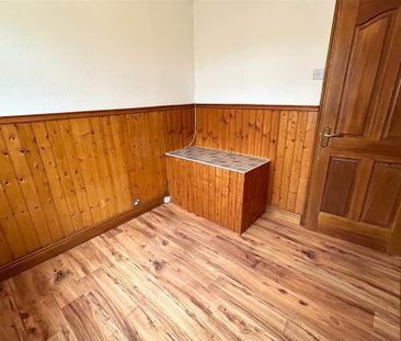 12 Crawfordsburn Road, Bangor, BT19 1BE - Photo 4