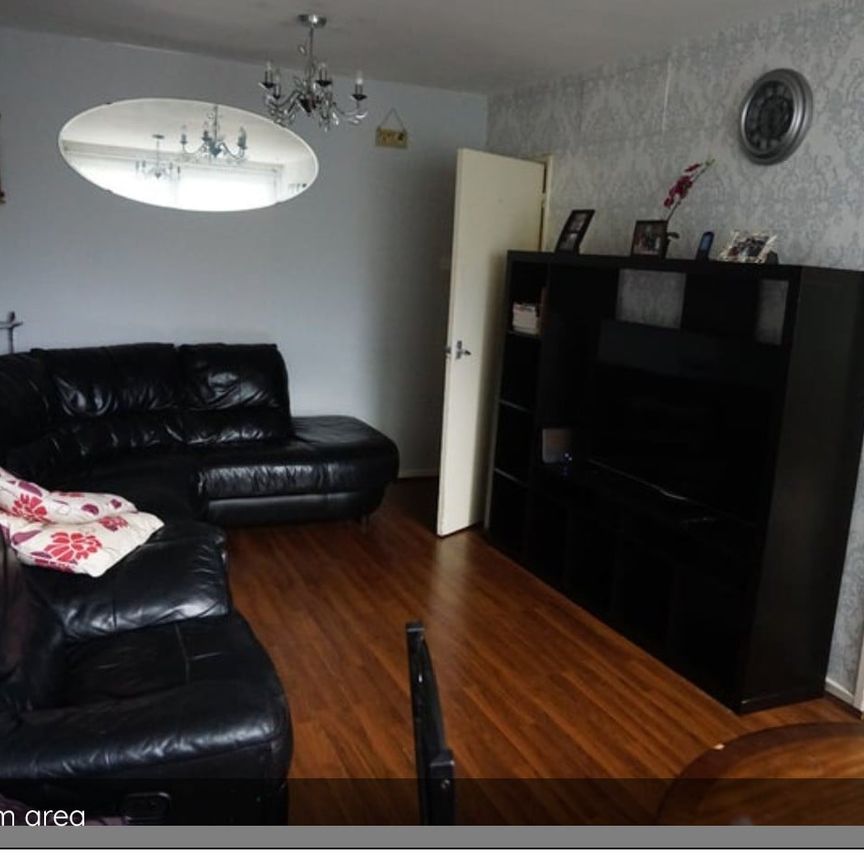 Room in a Shared Flat, Simmons House, N7 - Photo 1