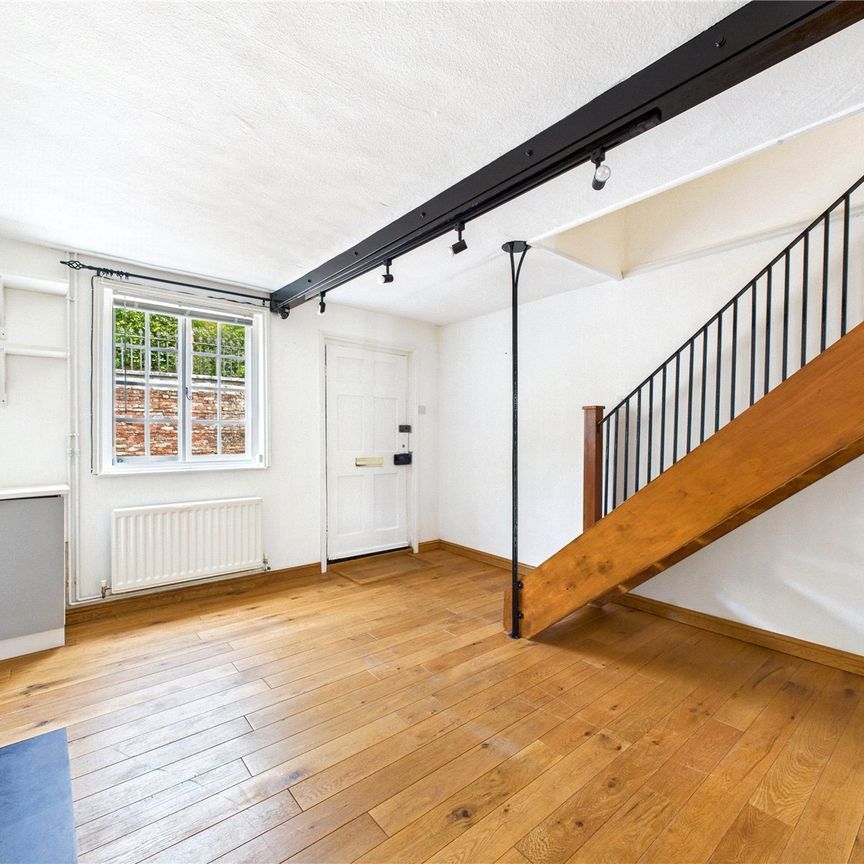 Seckford Street, Woodbridge, Suffolk, IP12 4LZ - Photo 1