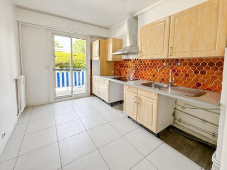 Location Appartement 4 pièces 89m² ANTIBES 06160 - Photo 3