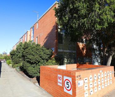 Position Perfect - Photo 5