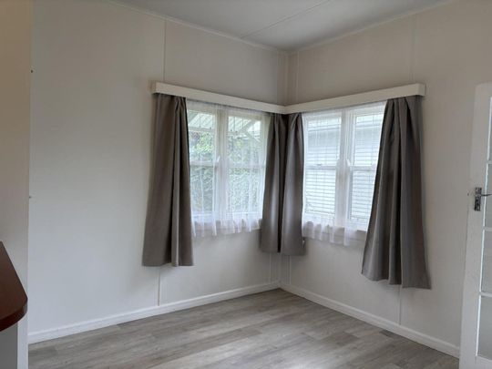 Easy care section to maintain - Photo 1