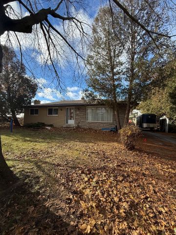 For Lease - 548 Simcoe Road, Bradford West Gwillimbury, Ontario - Photo 4