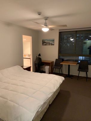 Surfers Paradise - Photo 1