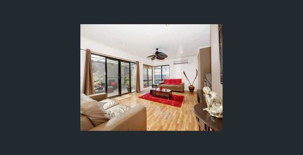 Beautiful family home in a great location ! - Photo 1