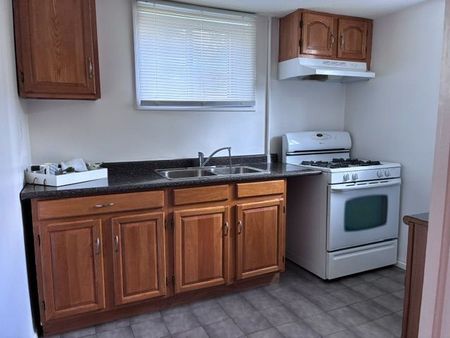 For Lease - 131 Lyons Avenue Unit# 5, Welland, Ontario - Photo 5