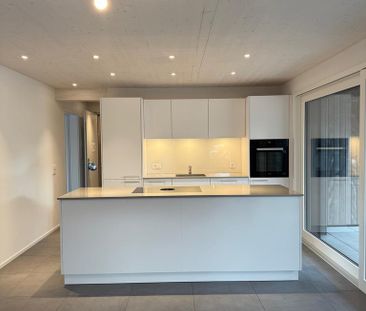 Moderne 4.5-Zi.-Wohnung mit eigener Waschküche - Photo 1