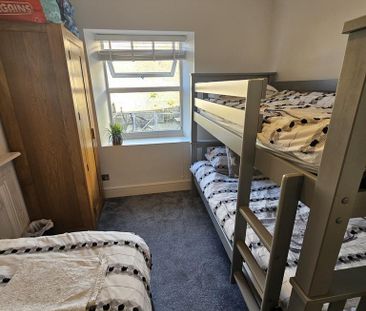 2 bedroom semi-detached house to rent - Photo 6