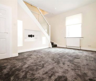 3 bedroom maisonette to rent - Photo 1