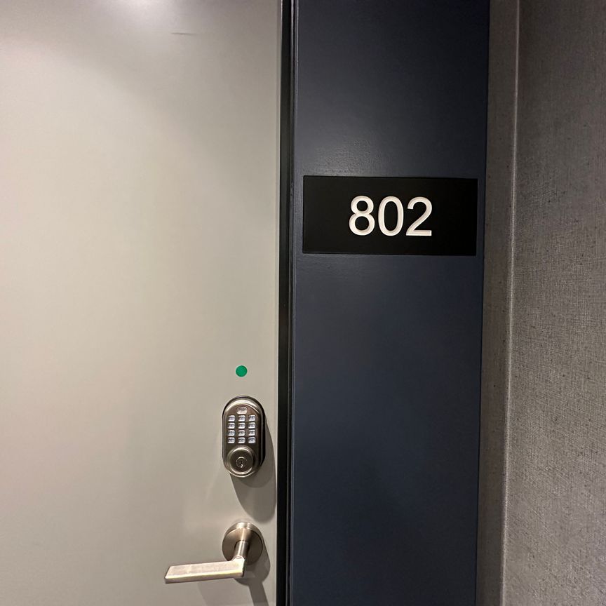 For Lease - 50 Upper Mall Way Unit# B802, Vaughan, Ontario - Photo 1