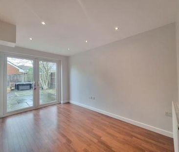 Fox Covert, Leicester - Photo 5