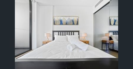 Charming one bedroom apartment in prime Zetland location - Photo 4