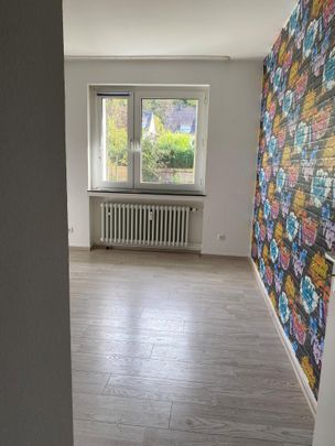 Demnächst frei! 3-Zimmer-Wohnung in Kreuztal Buschhütten - Photo 1