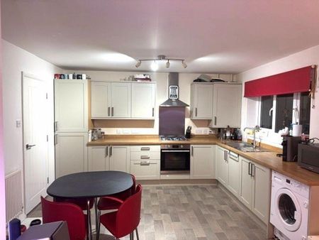 2 bedroom apartment to rent - Photo 5