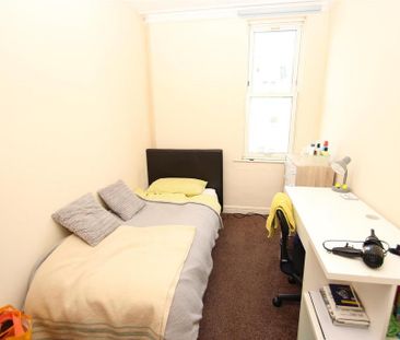 6 bedroom house to rent - Photo 4