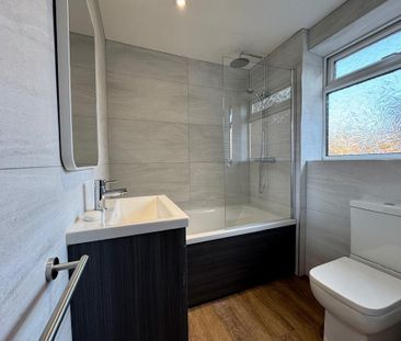 3 bedroom apartment to rent - Photo 3