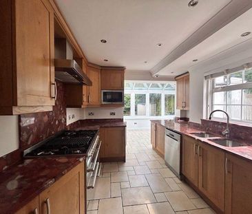 4 bedroom detached house to rent - Photo 6