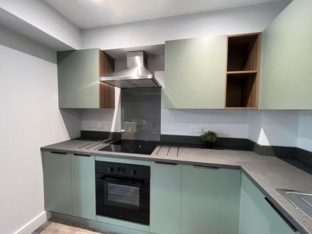 Room 1, Flat 14, Commercial Point, NG9 2NG, NOTTINGHAM - Photo 5