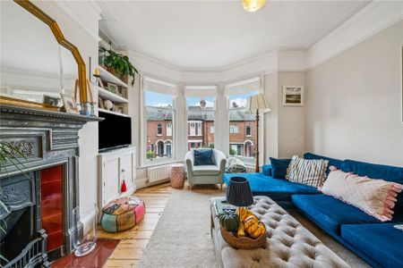 4 bedroom maisonette to rent - Photo 2