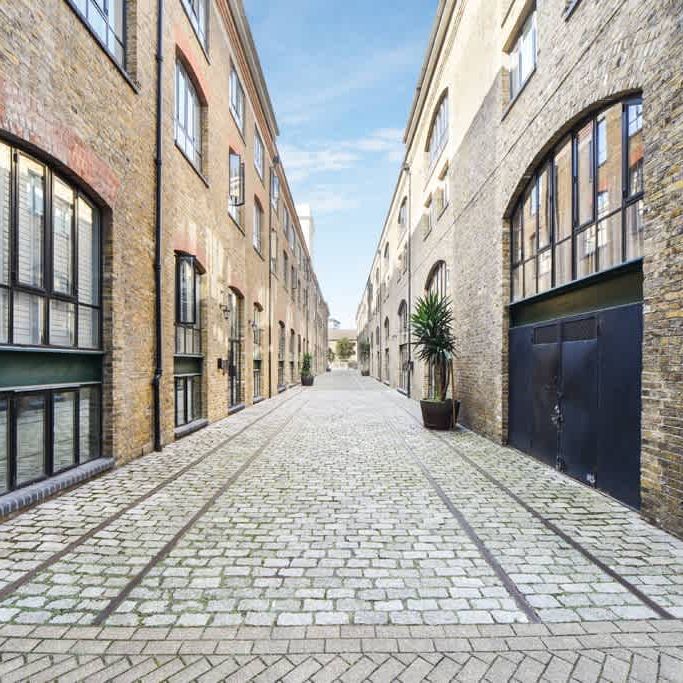 Burrells Wharf Square London E14 - Photo 1