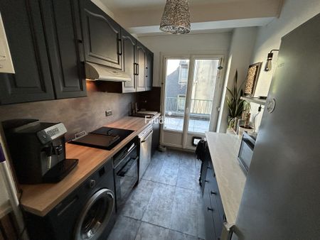 Location Appartement 2 pièces 51m² ST LO 50000 - Photo 4