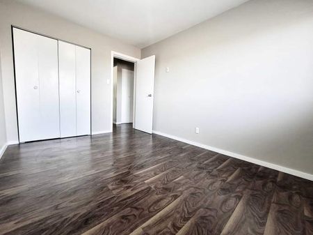 Aquarius Place Apartments - Photo 5