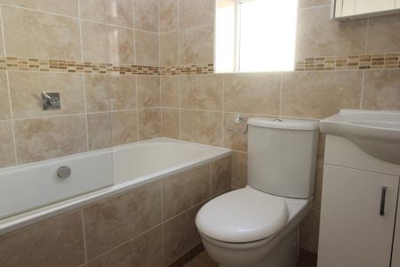 2 bedroom bungalow to rent - Photo 5