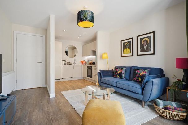 1 bedroom apartment to rent - Photo 1