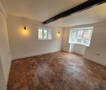 2 bedroom ground floor flat to rent - Photo 5