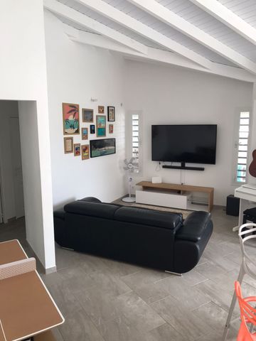 Location Maison 4 pièces 130m² LE FRANCOIS 97240 - Photo 3