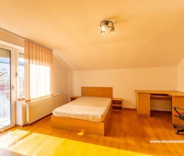 Vilă zona Podgoria, 140mp, 5 camere, 2 bai, garaj - Photo 6