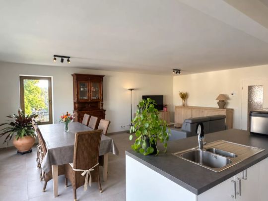 Prachtig appartement met 2 slaapkamers & terrassen in Lier! - Photo 1