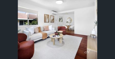 CLASSIC HIGHSET CHARM WITH VERSATILE EXTRA SPACE - Photo 2